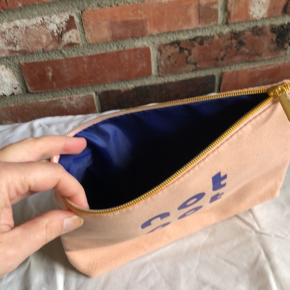 Not Pot Toiletry bag - Picture 3 of 5